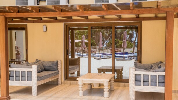 Balcony - Jumeirah Beachfront Apartments (Mombasa)