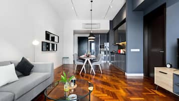 Deluxe Apartment, 1 Bedroom, Terrace | Living area