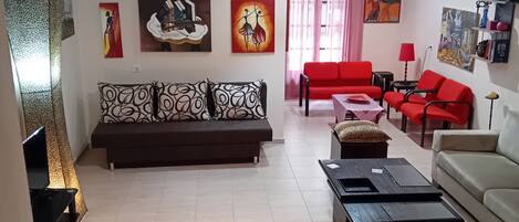 Elite Duplex | Living area | Plasma TV