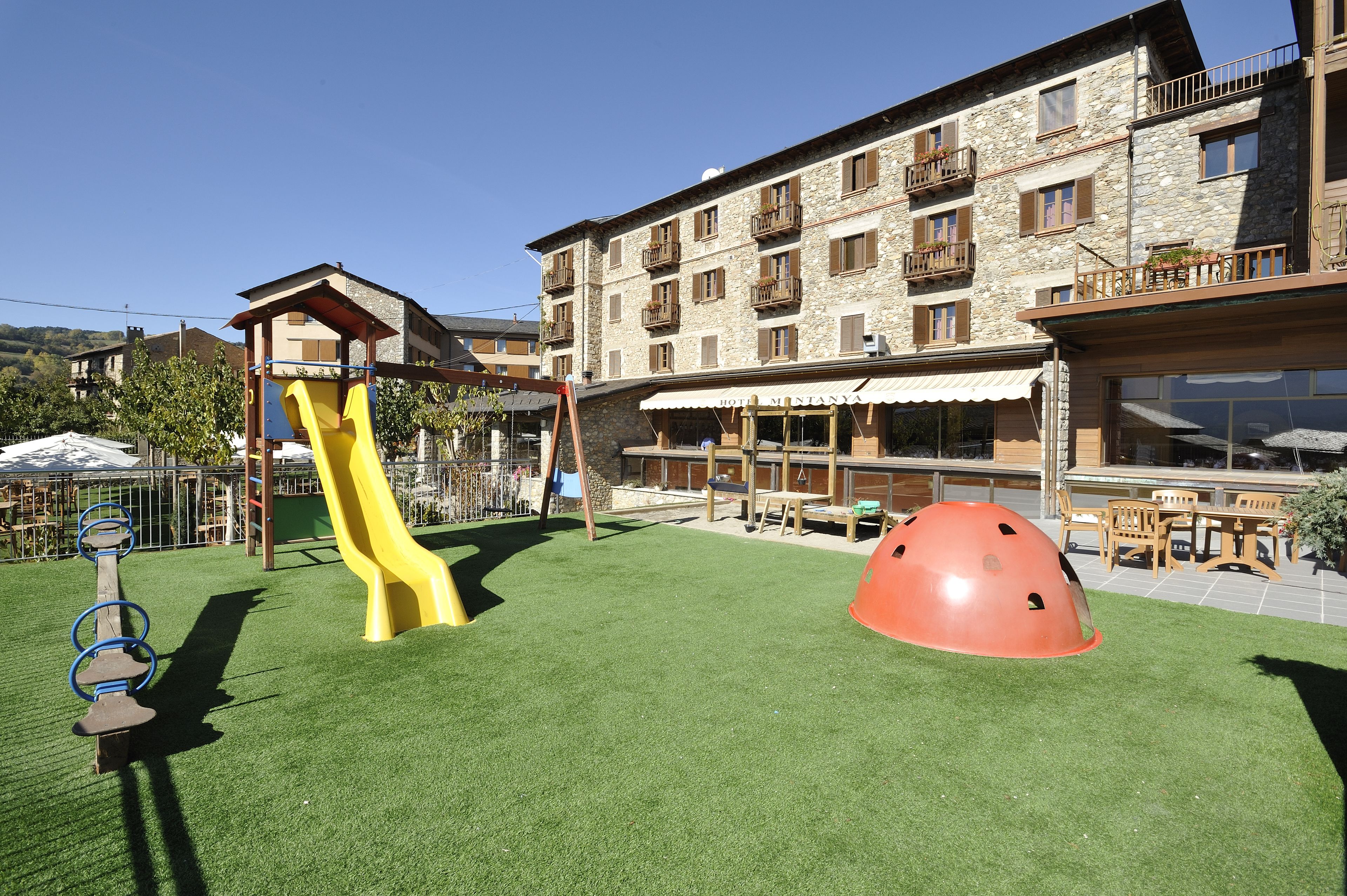 children’s play area – outdoor