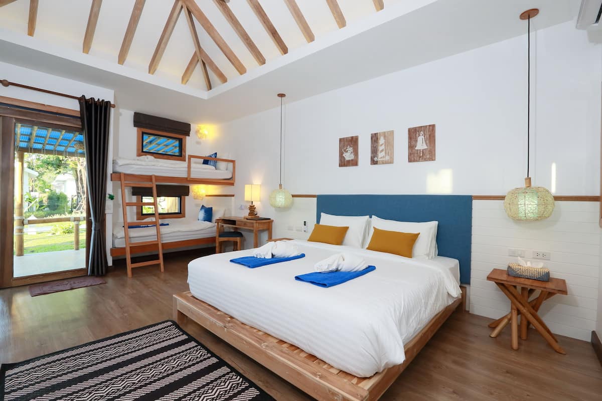 Family Deluxe Villa | Minibar, Zimmersafe, individuell dekoriert, individuell eingerichtet