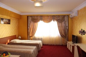 Phòng 2 giường đơn Tiêu chuẩn | Truy cập Internet không dây miễn phí, bộ trải giường