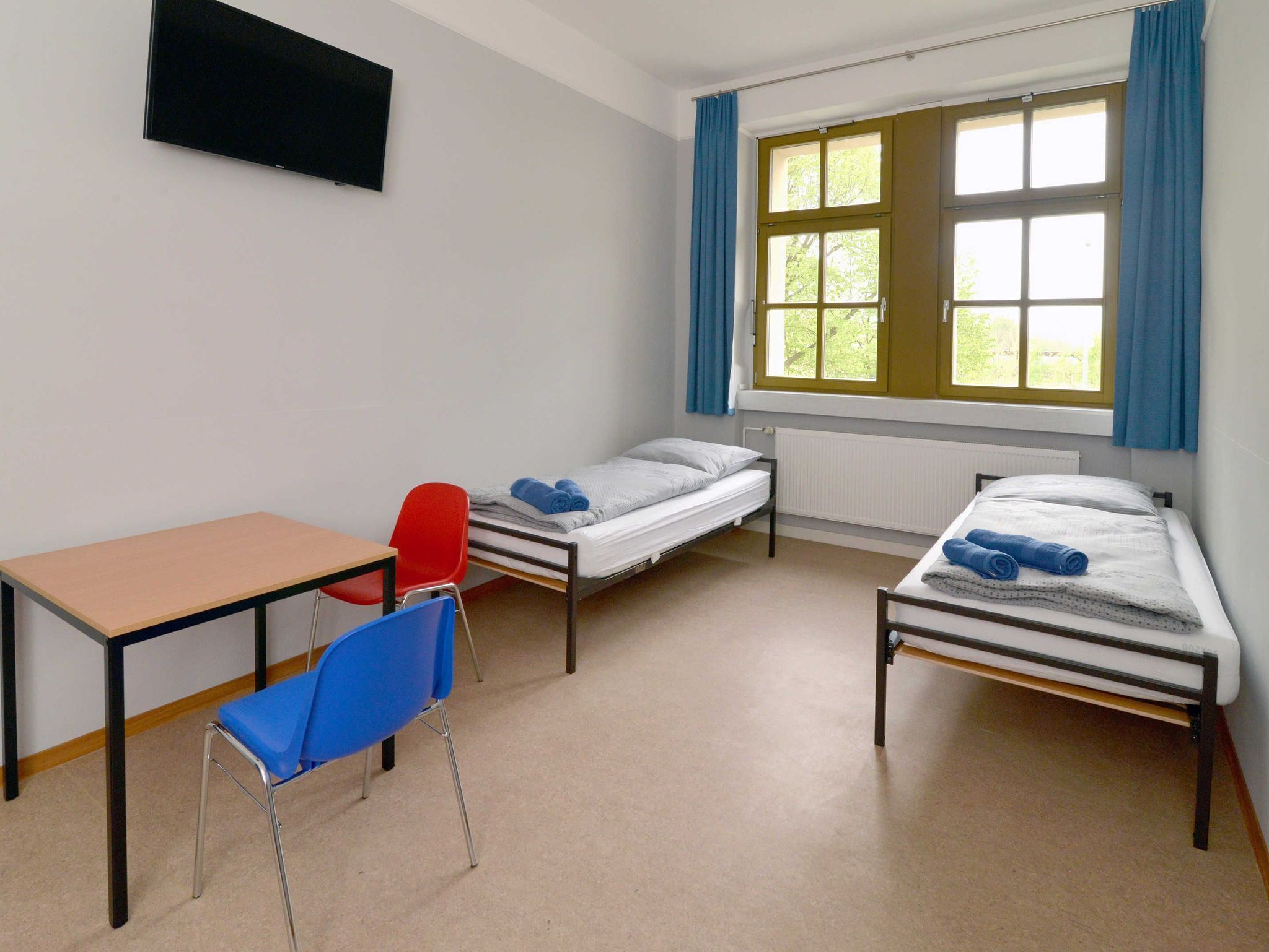 Room 17 (shared shower and shared WC), 2 persons - Hostel in Guben