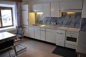 Refrigerador, microondas