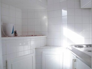 Studio, Private Bathroom (Studio Flat 2) | Bathroom