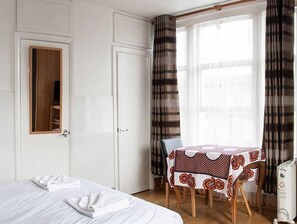 Suite, salle de bain privée (Studio Flat 3) | 1 chambre