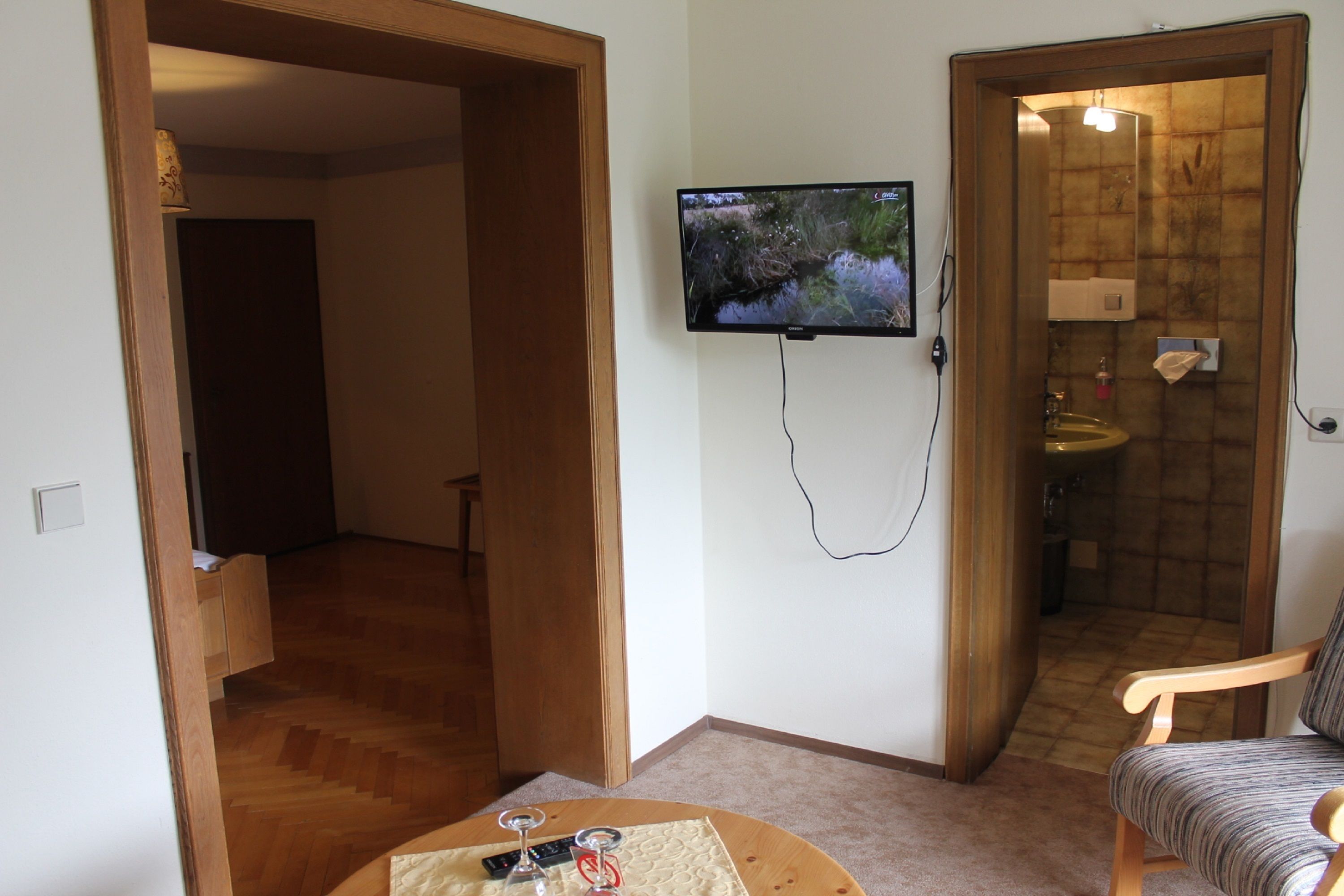 classic double room | bathroom amenities | free toiletries, heated floors, towels