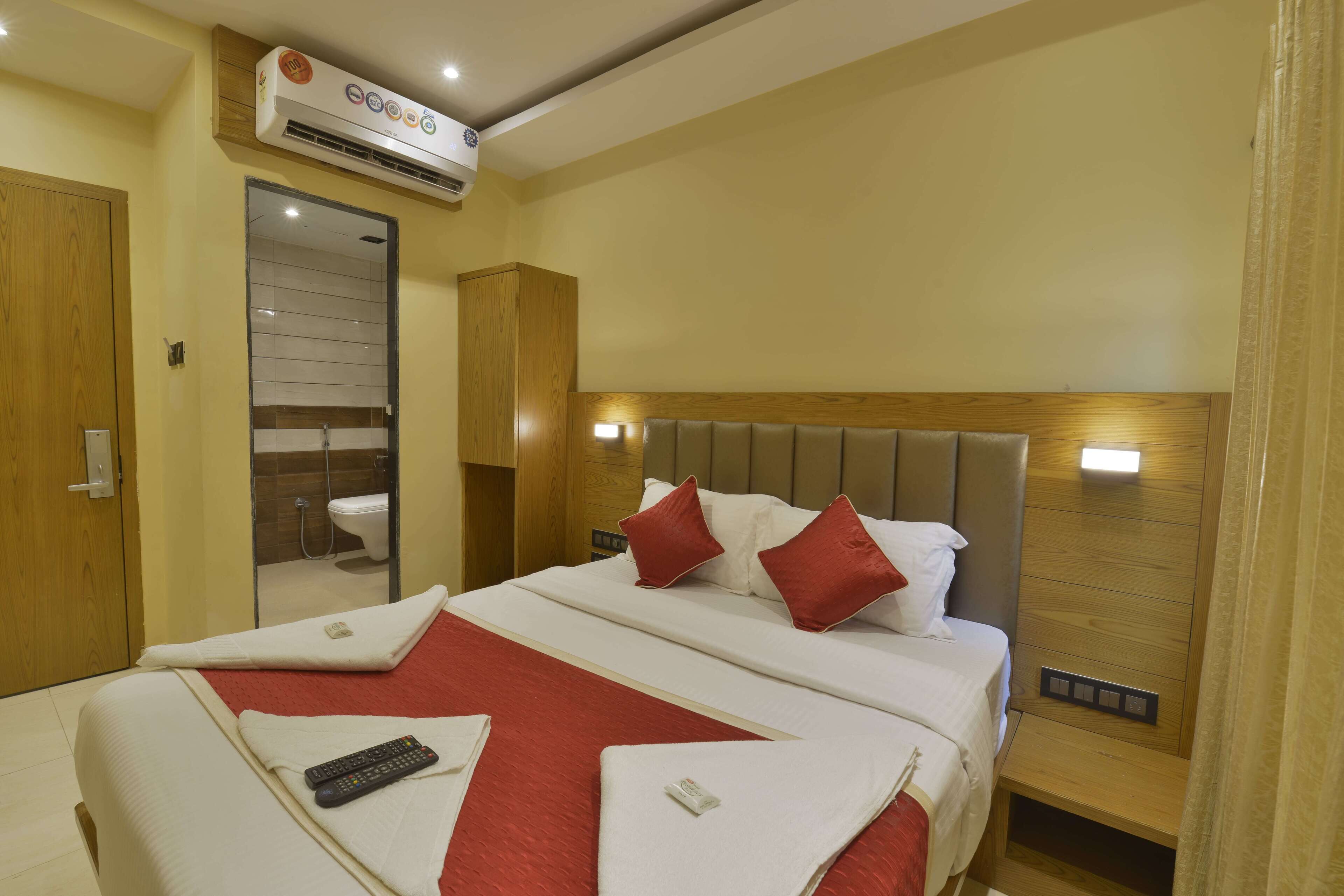 Photo - Hotel Residency Park Near Masjid Rly Station South Mumbai