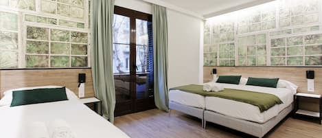 Quarto triplo standard, vista para a cidade | Roupas de cama de algodão egípcio, roupas de cama premium