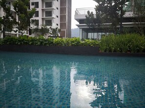 Kolam renang outdoor