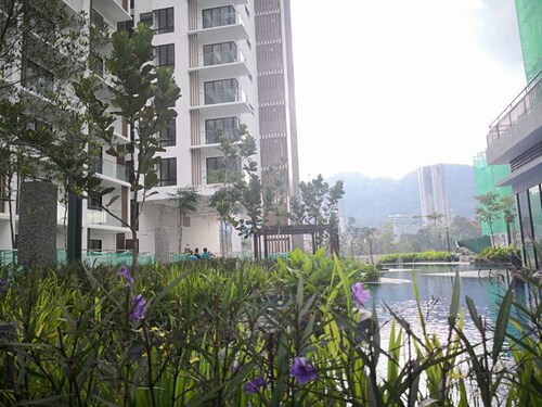 ETM Midhills Holiday Studio