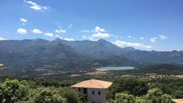 Vue sur les montagnes