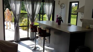 Loft | Area keluarga | TV layar datar