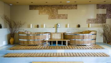 Sauna seca, sauna a vapor, banho turco/hammam, tratamentos corporais