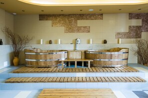 Un sauna, baño turco, baño turco/hammam, tratamientos corporales