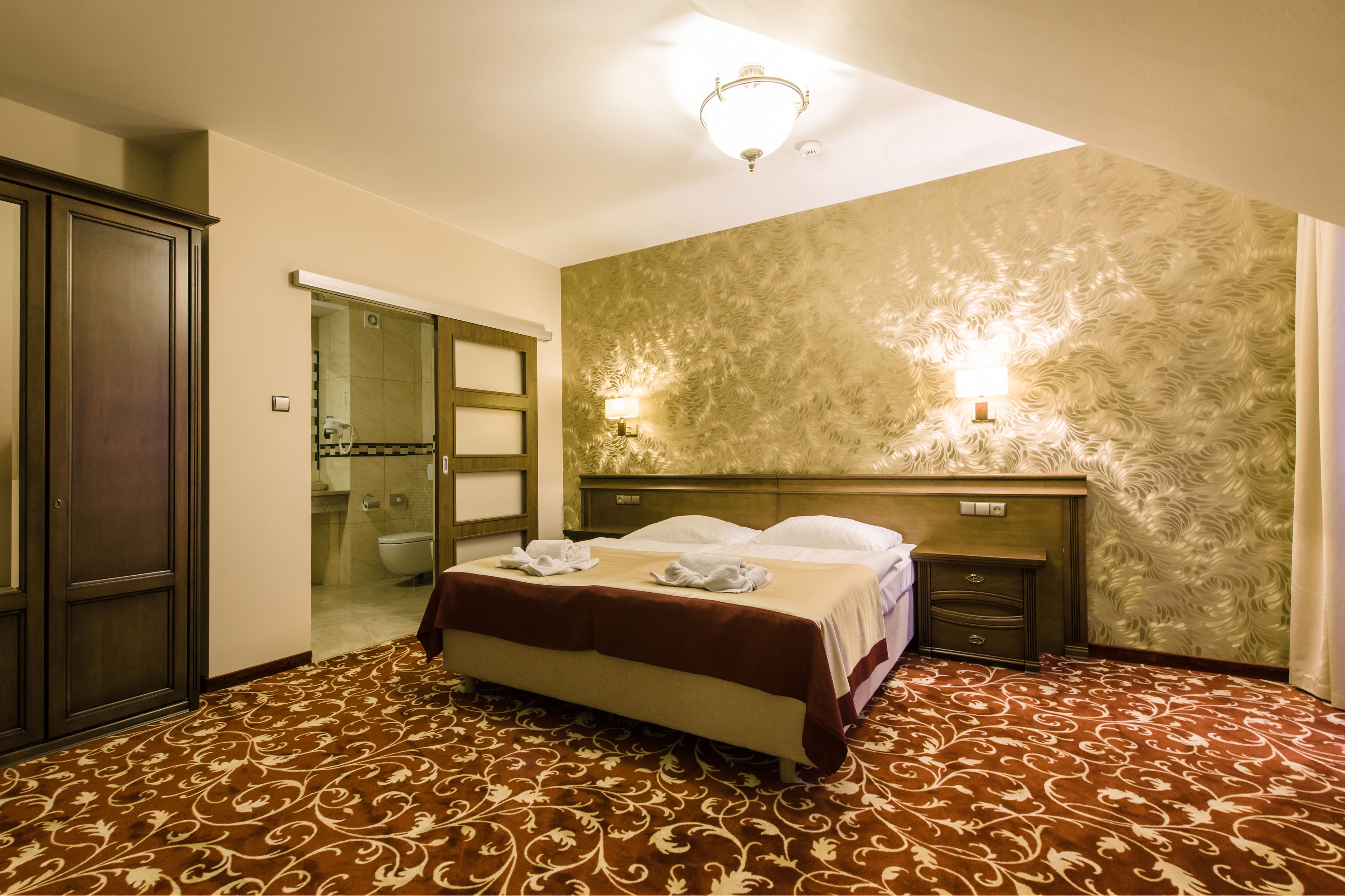 superior apartment | premium bedding, memory-foam beds, in-room safe, desk