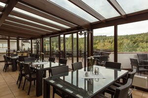 Desayuno buffet incluido todos los días 