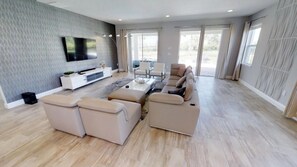 Family Villa, Multiple Bedrooms, Garden Area | Lobby