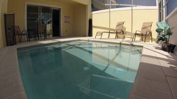 Seasonal outdoor pool, sun loungers