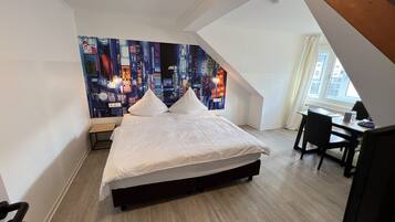 Classic Double Room | Living area | TV