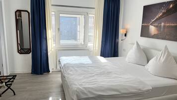Classic-Doppelzimmer | Allergikerbettwaren, Schreibtisch, laptopgeeigneter Arbeitsplatz