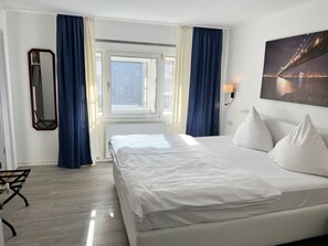 Classic Double Room | Hypo-allergenic bedding, desk, laptop workspace, blackout drapes
