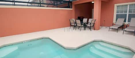 Family Townhome, Private Pool, Garden Area | Pool