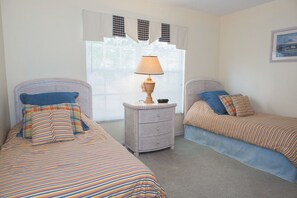 Villa Familiale, piscine privée, côté jardin | 3 chambres, espace de travail pour ordinateur portable