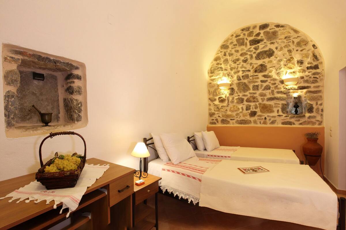 Apartamento económico, 2 camas individuales, cocina básica (Vota) | Ropa de cama de alta calidad, colchones viscoelásticos, caja fuerte