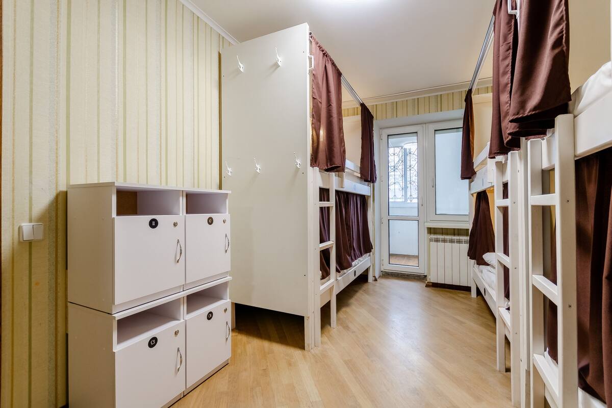 Bed in 6-Beds Mixed Dormitory Room №2 | In-room safe, blackout drapes, soundproofing