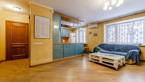 Living area - Sun City Hostel 3 (Kyiv)