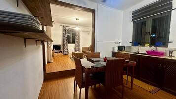 Appartement Exclusif, 2 chambres, vue jardin | Cuisine privée