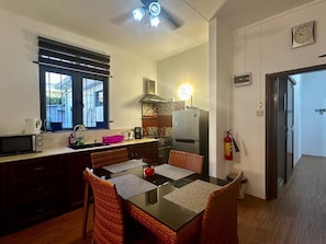 Exclusive Apartment, 2 Bedrooms, Garden View | Private kitchen | Full-size fridge, microwave, oven, stovetop - R&G Justlikehome Apartments (Quatre Bornes)
