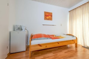 Habitación individual básica, 1 habitación | Wifi gratis y ropa de cama 