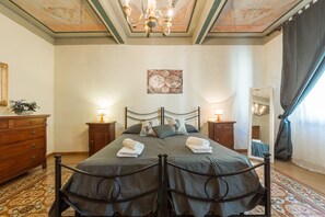 Appartamento, 2 camere da letto | 2 camere, ferro/asse da stiro, culle/letti per bambini (a pagamento)