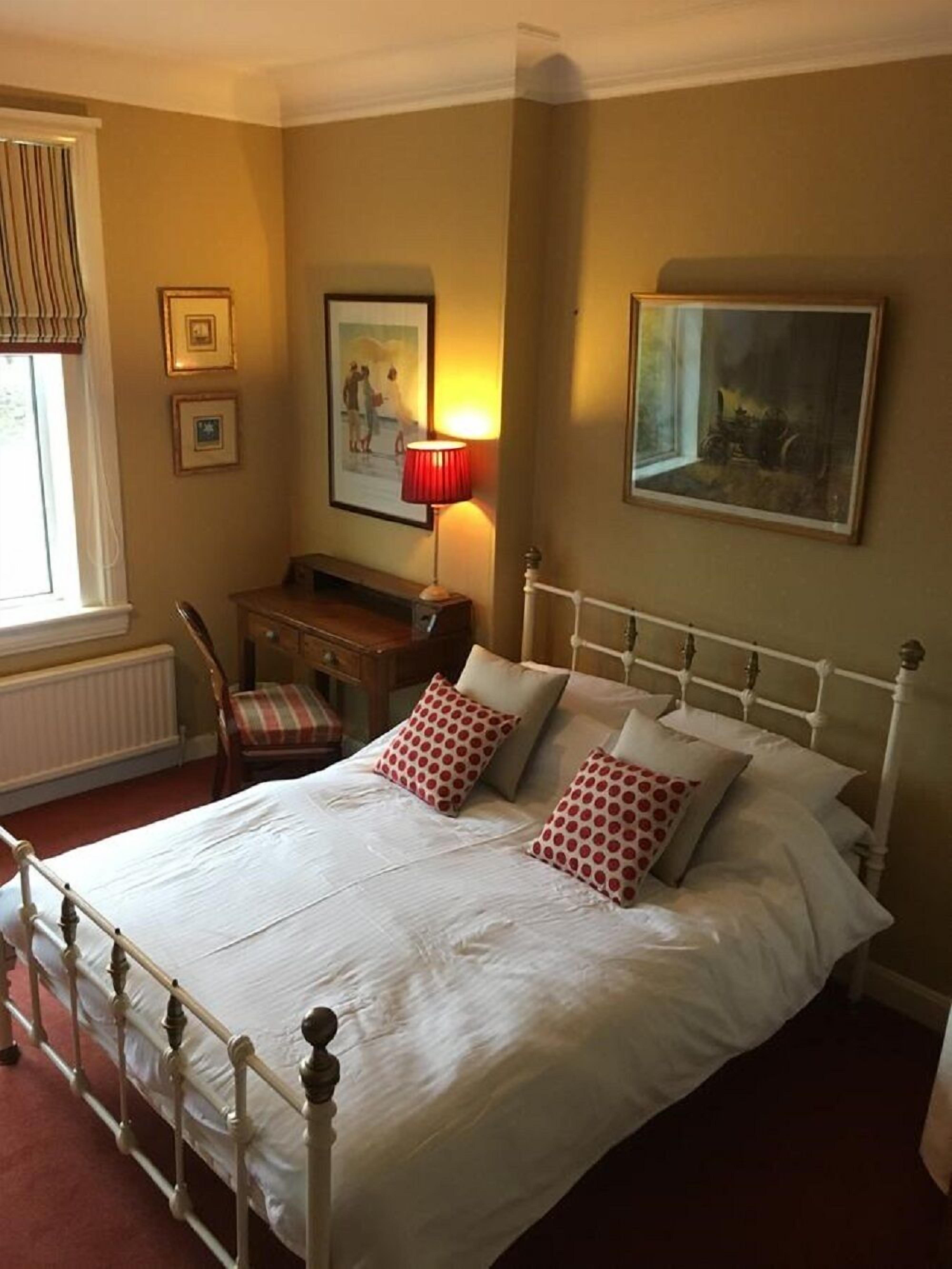 Cottage, Multiple Beds | 4 bedrooms, iron/ironing board, free WiFi, bed sheets