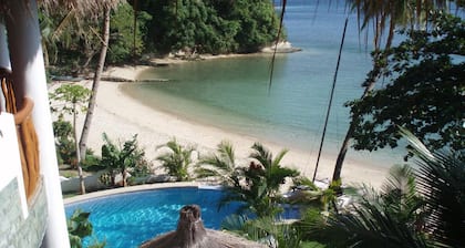 Dolphinbay Beachfront & Dive Resort
