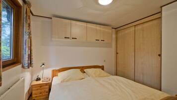 Classic Mobile Home, 2 Bedrooms | Cadar katil