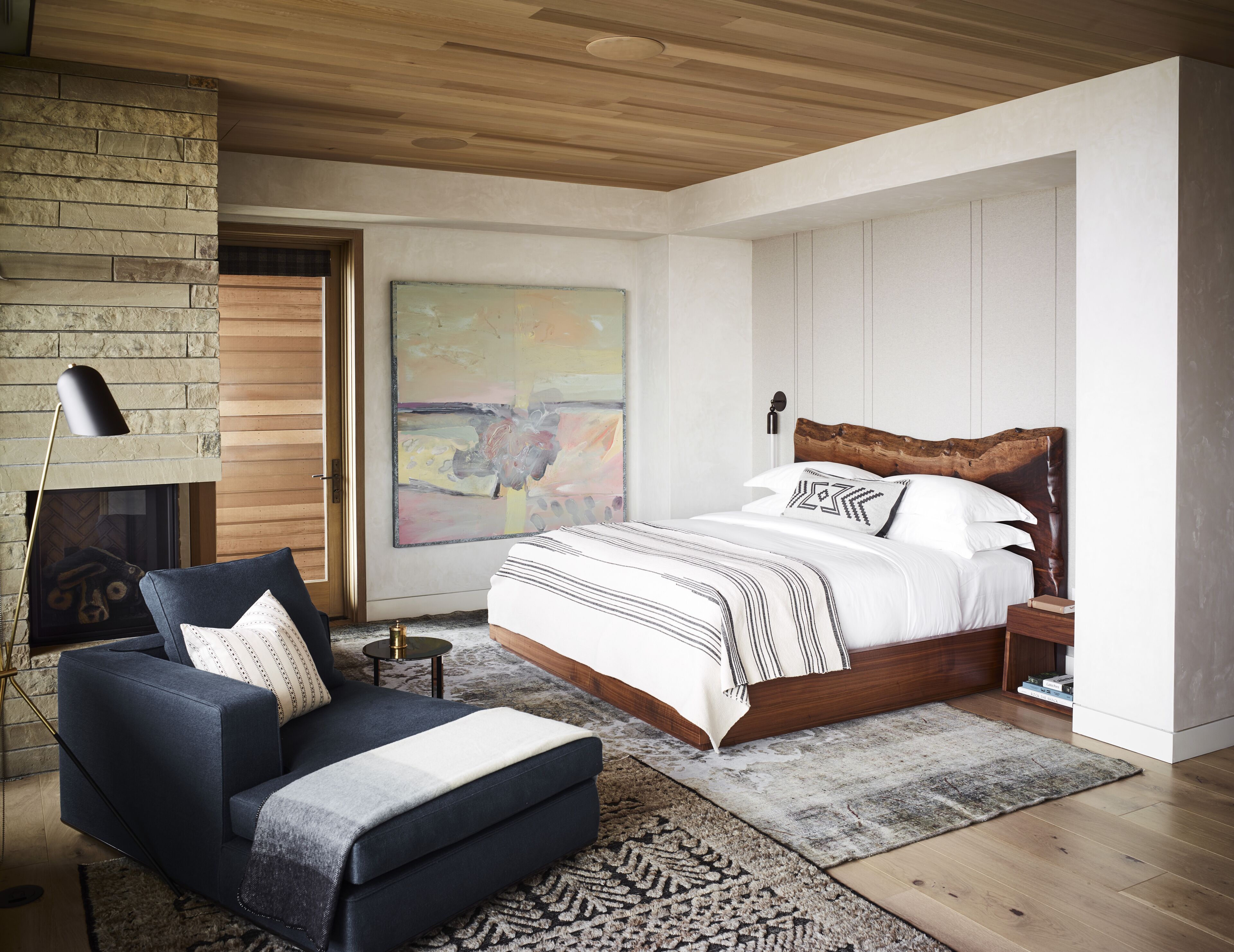 Suite Deluks | Seprai premium, bantalan ekstra lembut, isi minibar gratis, dan brankas