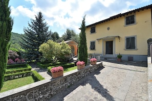 Exterior - Villa La Fonte for 12 (San Godenzo)