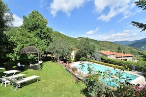 Piscine extérieure