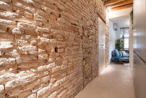 Luxury Double or Twin Room, 1 Queen Bed with Sofa bed | In-room dining