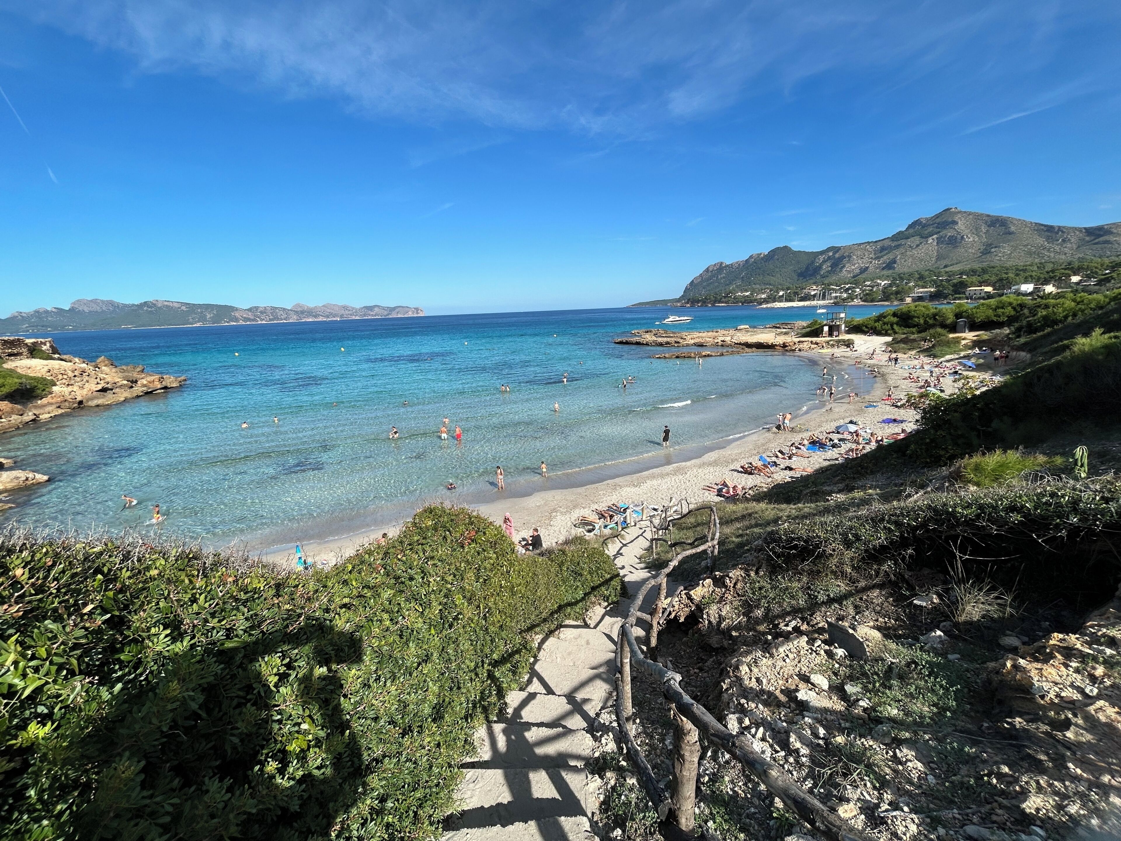 Beach nearby, sun loungers