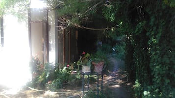 Enceinte de lâhĂ©bergement