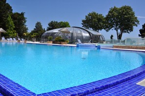 Infinity pool