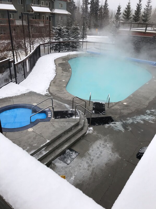 Piscine extérieure, piscine chauffée