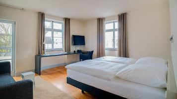 Standard Double Room | Desk, cots/infant beds, rollaway beds, free WiFi
