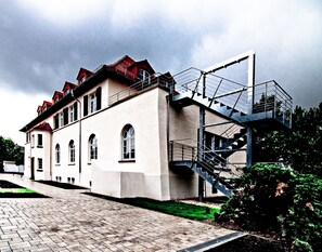 Front of property - Villa Behr (Wendlingen am Neckar)
