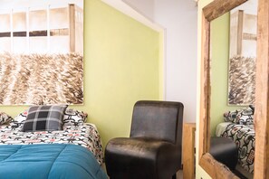 Quadruple Room, Private Bathroom (Poker)