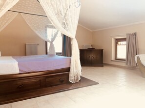 Family Suite, Multiple Beds | Premium bedding, down duvets, pillow-top beds, individually furnished
